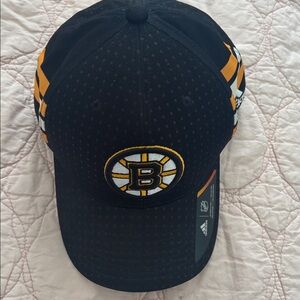 Boston Bruins new adidas hat,L/XL